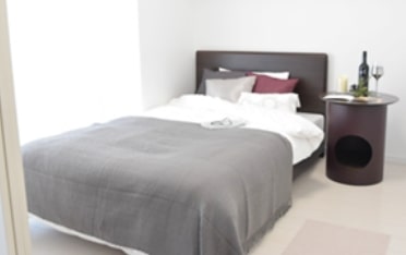 サイドテーブル